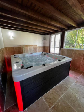 Le Domaine du Cerf - Gites, nature et Spa